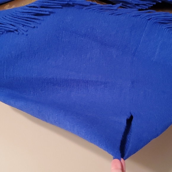 COPY - Shrug - Picture 2 of 3